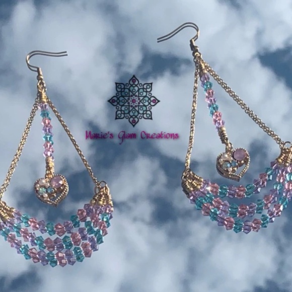 Exclusive Handmade "Falling Love" Earrings - Picture 5 of 6